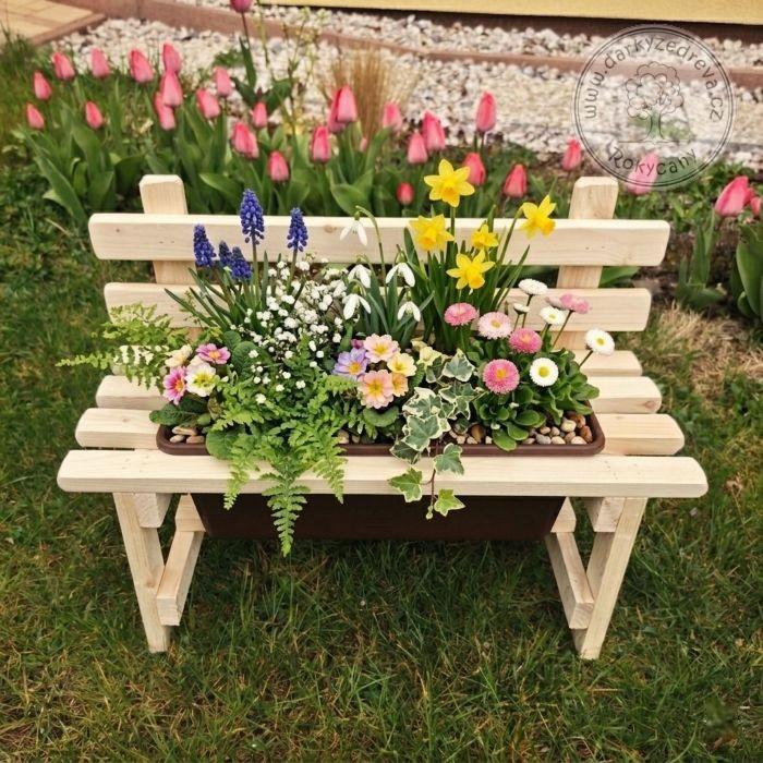 Stojan na truhlík - Lavička dřevěná 54 x 40 x 25 cm typ 40